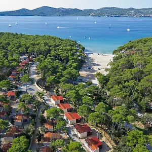 https://camping-park-soline.hotelinzadar.com