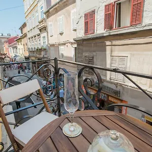 4* Maison d'hôtes Leona Deluxe